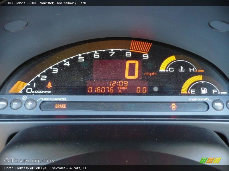 Rio Yellow / Black 2004 Honda S2000 Roadster