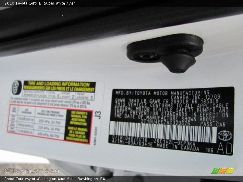 Super White / Ash 2010 Toyota Corolla