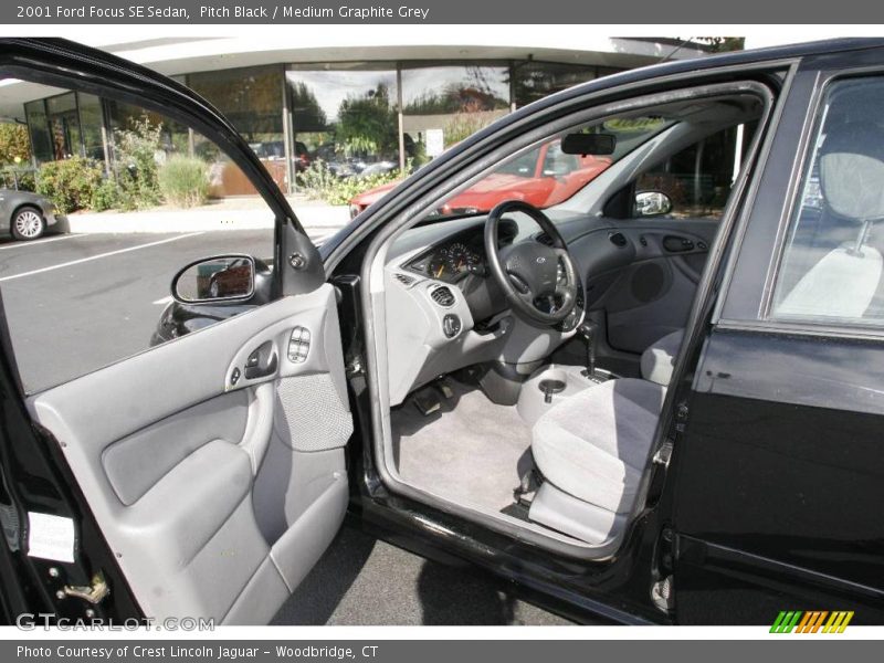 Pitch Black / Medium Graphite Grey 2001 Ford Focus SE Sedan