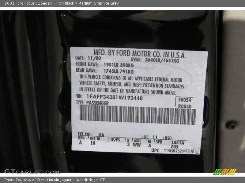 Pitch Black / Medium Graphite Grey 2001 Ford Focus SE Sedan