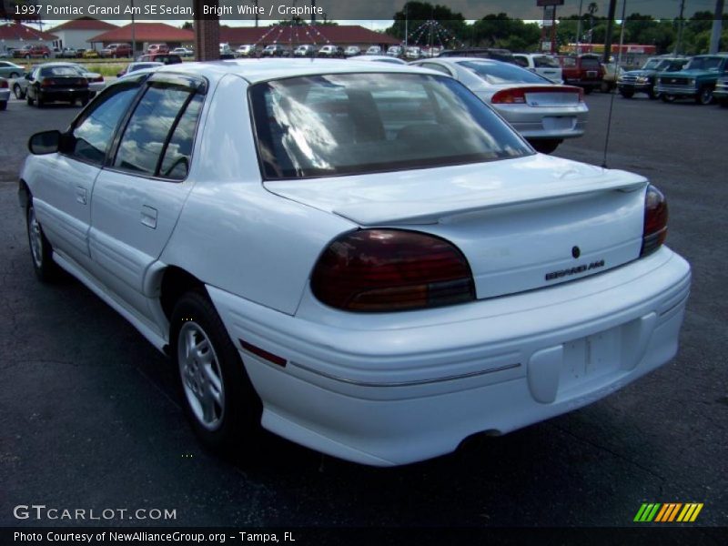 Bright White / Graphite 1997 Pontiac Grand Am SE Sedan