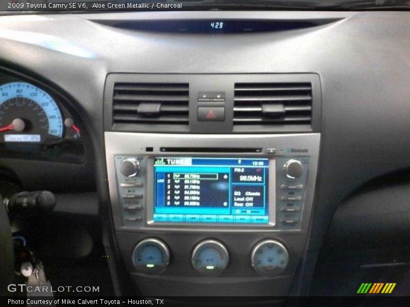 Aloe Green Metallic / Charcoal 2009 Toyota Camry SE V6