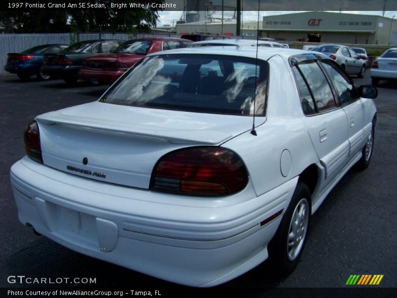Bright White / Graphite 1997 Pontiac Grand Am SE Sedan