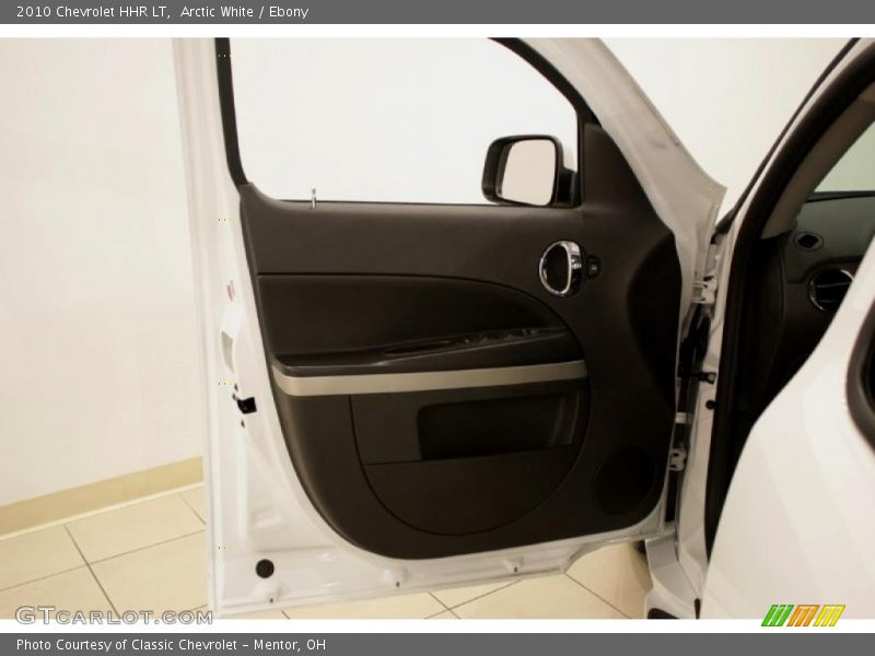 Arctic White / Ebony 2010 Chevrolet HHR LT