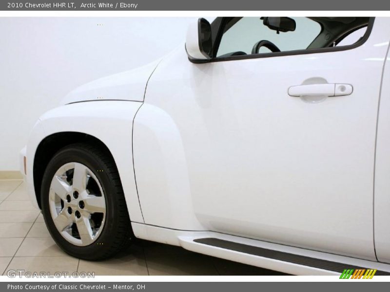 Arctic White / Ebony 2010 Chevrolet HHR LT