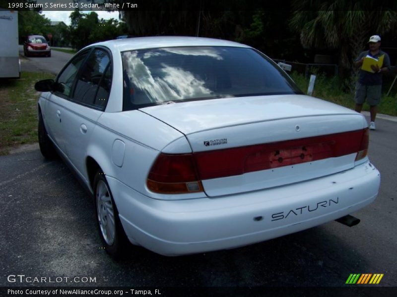 White / Tan 1998 Saturn S Series SL2 Sedan