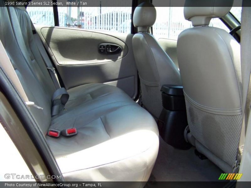 White / Tan 1998 Saturn S Series SL2 Sedan