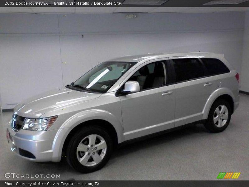 Bright Silver Metallic / Dark Slate Gray 2009 Dodge Journey SXT