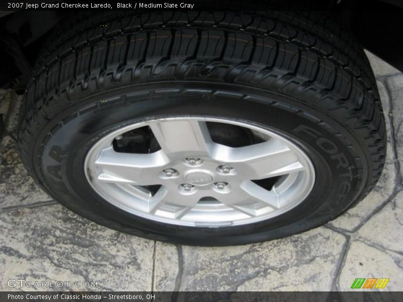 Black / Medium Slate Gray 2007 Jeep Grand Cherokee Laredo