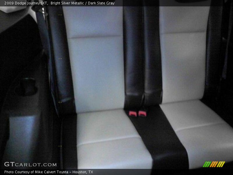 Bright Silver Metallic / Dark Slate Gray 2009 Dodge Journey SXT