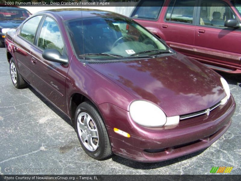 Deep Cranberry Pearlcoat / Agate 2000 Plymouth Neon LX
