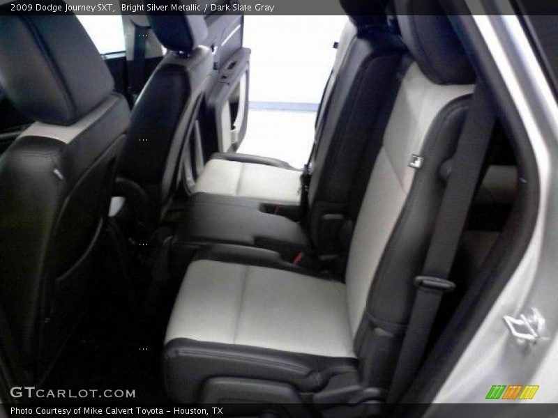 Bright Silver Metallic / Dark Slate Gray 2009 Dodge Journey SXT