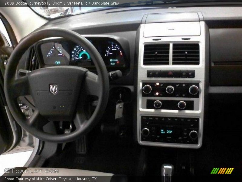 Bright Silver Metallic / Dark Slate Gray 2009 Dodge Journey SXT