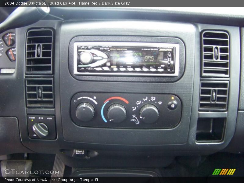 Flame Red / Dark Slate Gray 2004 Dodge Dakota SLT Quad Cab 4x4