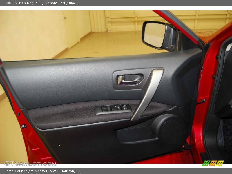 Venom Red / Black 2009 Nissan Rogue SL