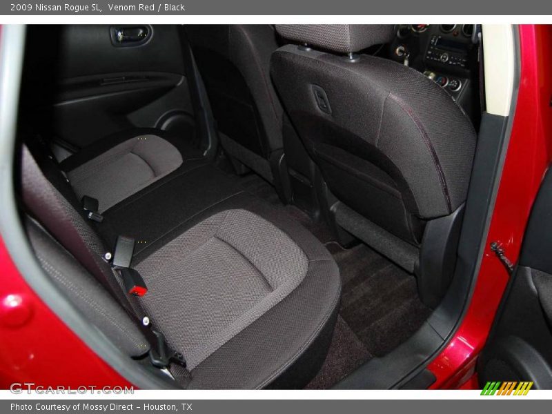 Venom Red / Black 2009 Nissan Rogue SL