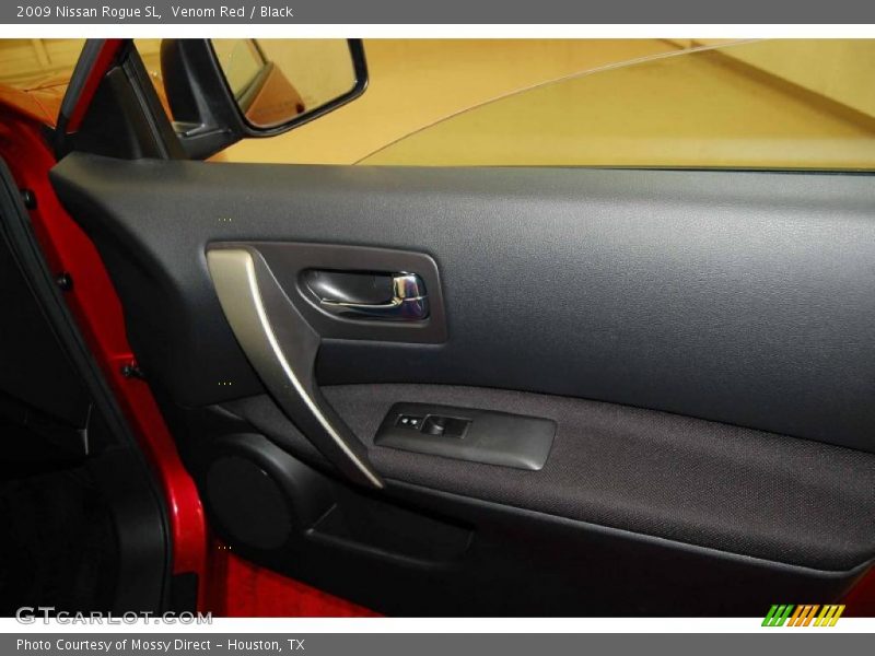 Venom Red / Black 2009 Nissan Rogue SL
