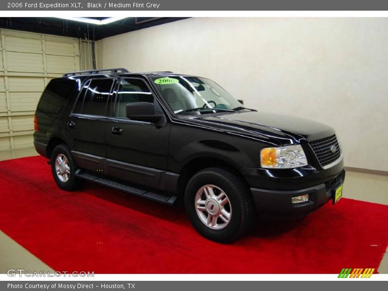 Black / Medium Flint Grey 2006 Ford Expedition XLT