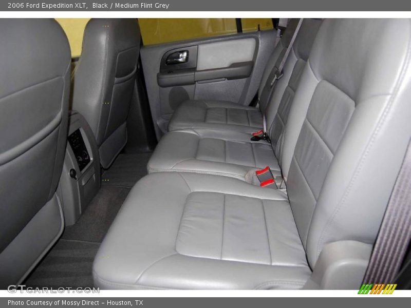 Black / Medium Flint Grey 2006 Ford Expedition XLT