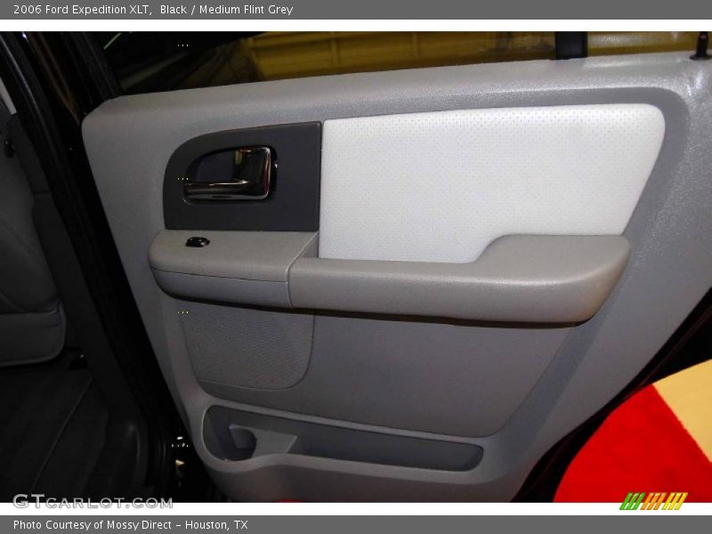 Black / Medium Flint Grey 2006 Ford Expedition XLT