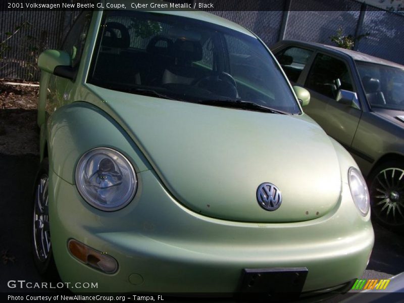 Cyber Green Metallic / Black 2001 Volkswagen New Beetle GL Coupe