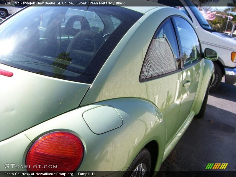 Cyber Green Metallic / Black 2001 Volkswagen New Beetle GL Coupe