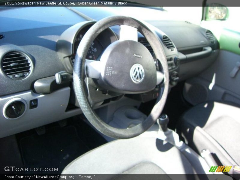 Cyber Green Metallic / Black 2001 Volkswagen New Beetle GL Coupe
