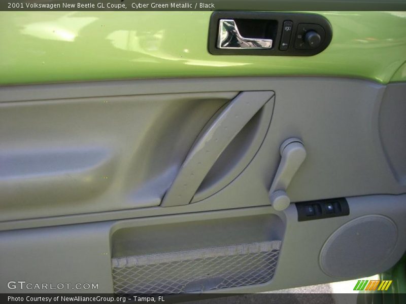 Cyber Green Metallic / Black 2001 Volkswagen New Beetle GL Coupe