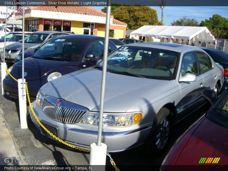 Silver Frost Metallic / Light Graphite 2001 Lincoln Continental