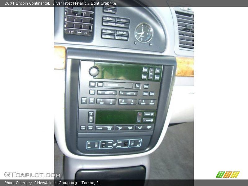 Silver Frost Metallic / Light Graphite 2001 Lincoln Continental
