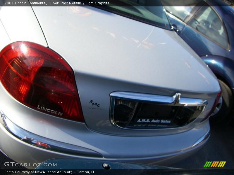 Silver Frost Metallic / Light Graphite 2001 Lincoln Continental