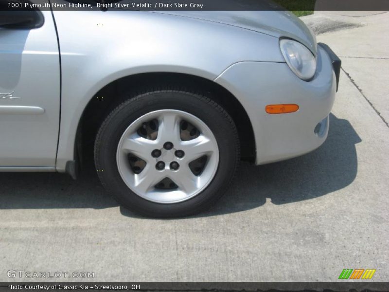 Bright Silver Metallic / Dark Slate Gray 2001 Plymouth Neon Highline
