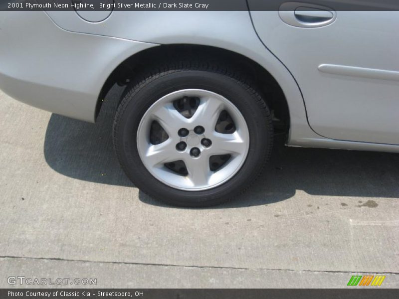 Bright Silver Metallic / Dark Slate Gray 2001 Plymouth Neon Highline