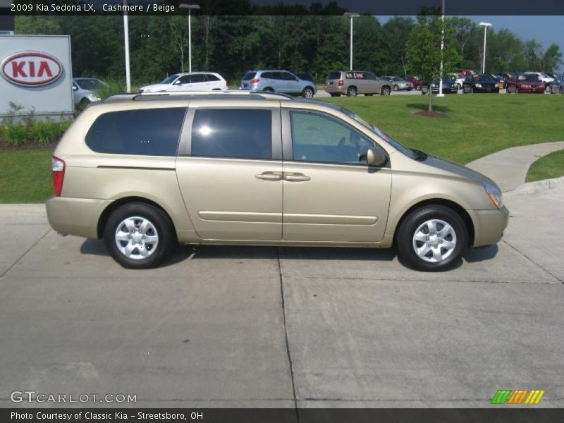 Cashmere / Beige 2009 Kia Sedona LX
