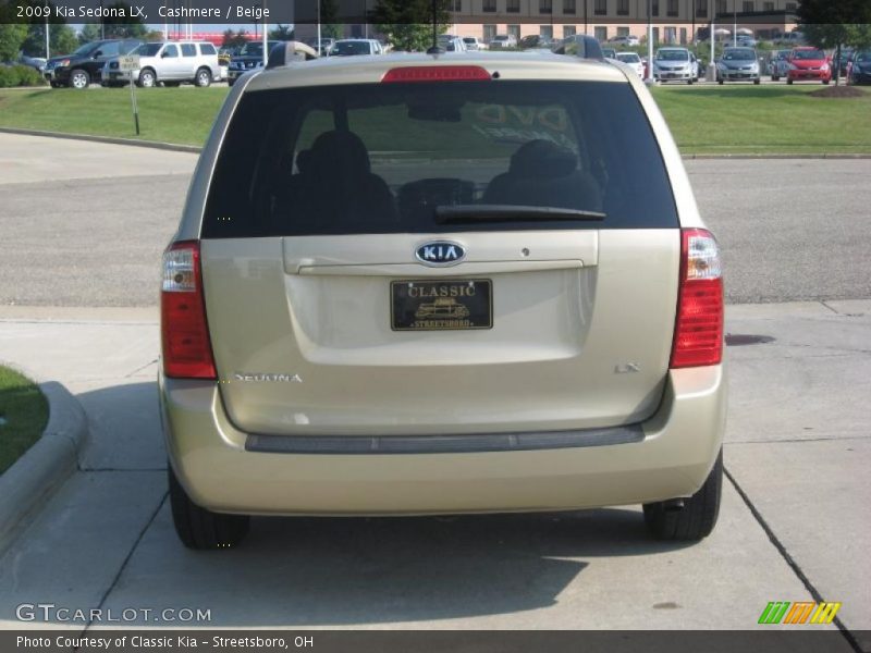 Cashmere / Beige 2009 Kia Sedona LX