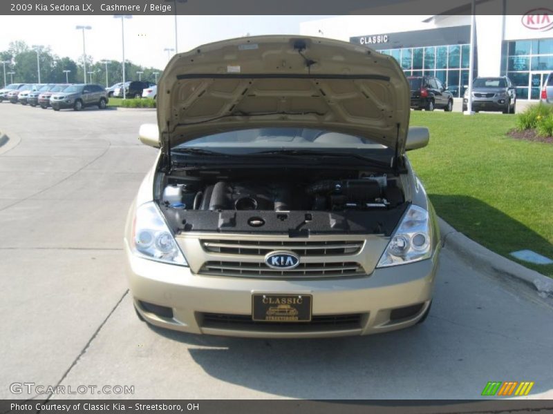 Cashmere / Beige 2009 Kia Sedona LX