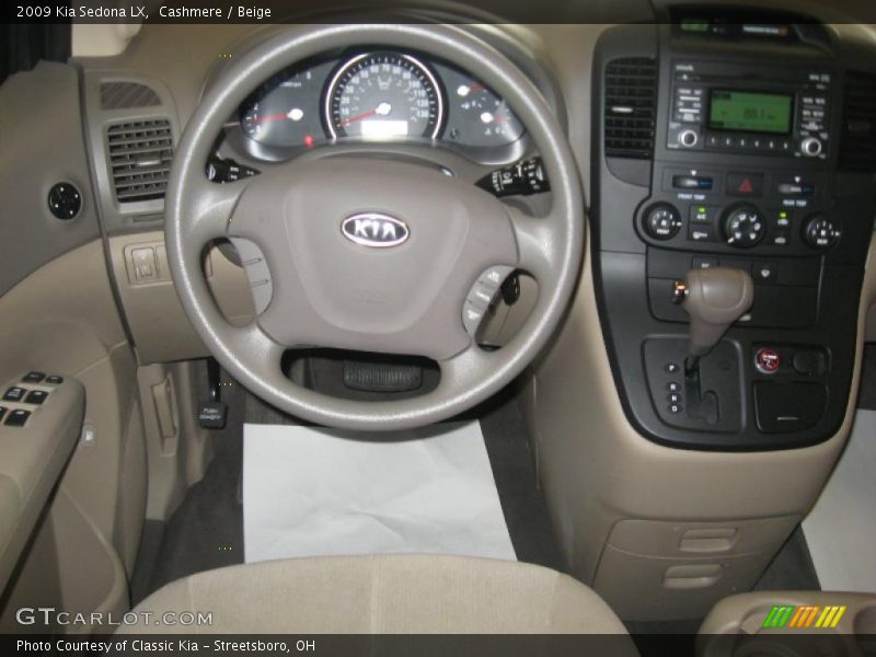 Cashmere / Beige 2009 Kia Sedona LX