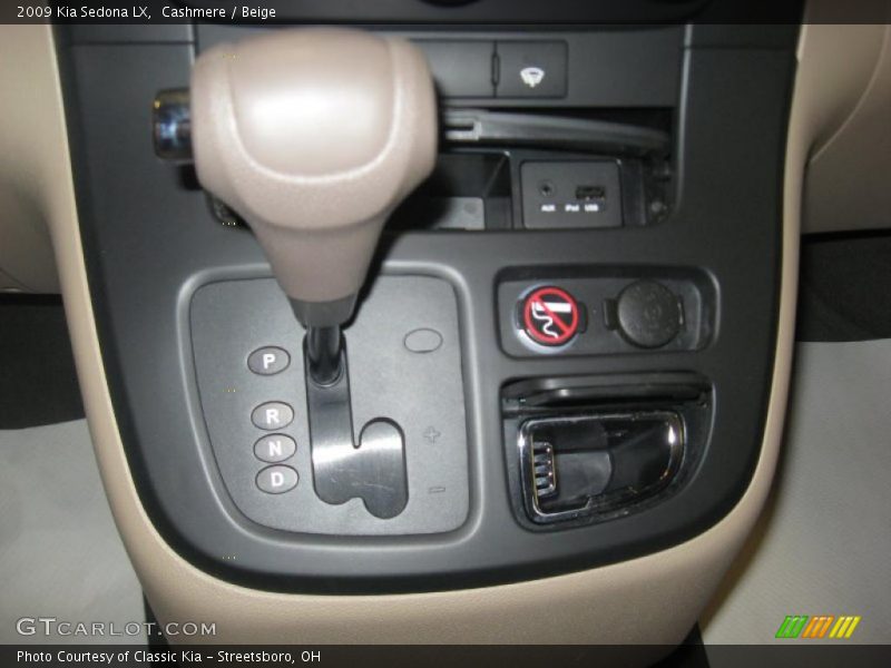 Cashmere / Beige 2009 Kia Sedona LX