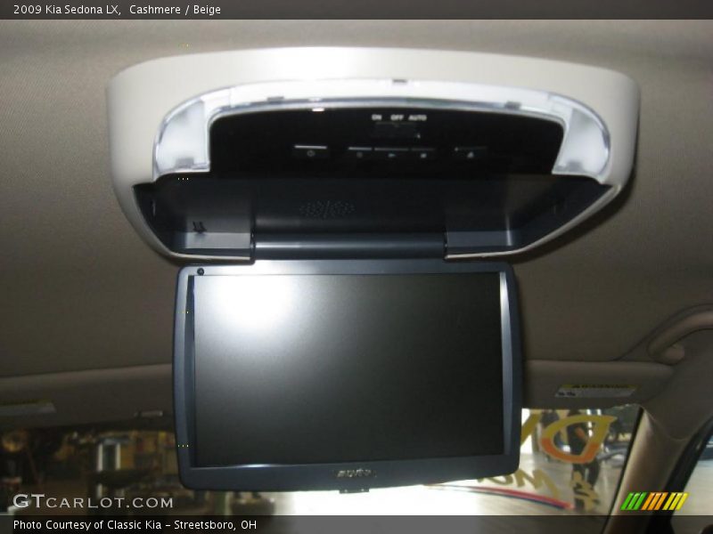 Cashmere / Beige 2009 Kia Sedona LX