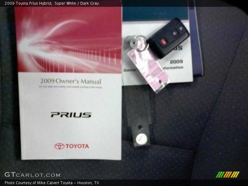 Super White / Dark Gray 2009 Toyota Prius Hybrid