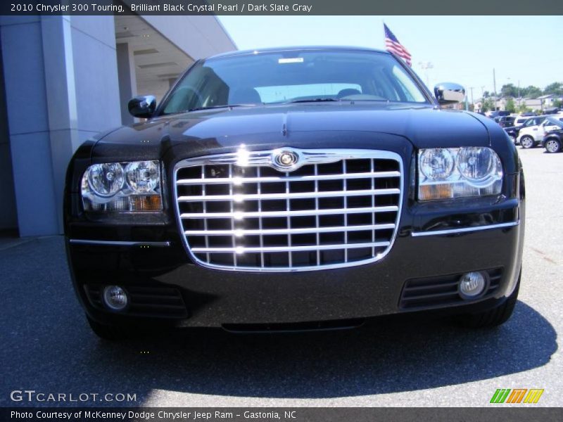 Brilliant Black Crystal Pearl / Dark Slate Gray 2010 Chrysler 300 Touring
