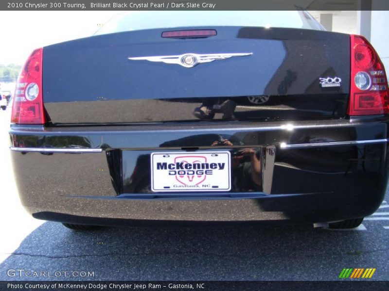 Brilliant Black Crystal Pearl / Dark Slate Gray 2010 Chrysler 300 Touring