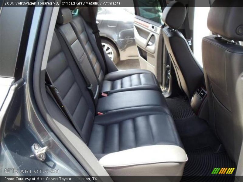Offroad Grey Metallic / Anthracite 2006 Volkswagen Touareg V8