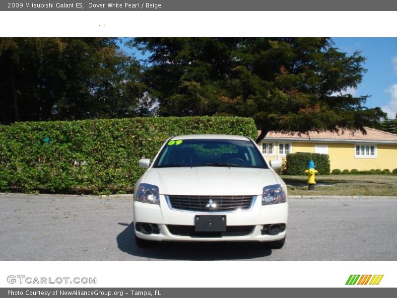 Dover White Pearl / Beige 2009 Mitsubishi Galant ES