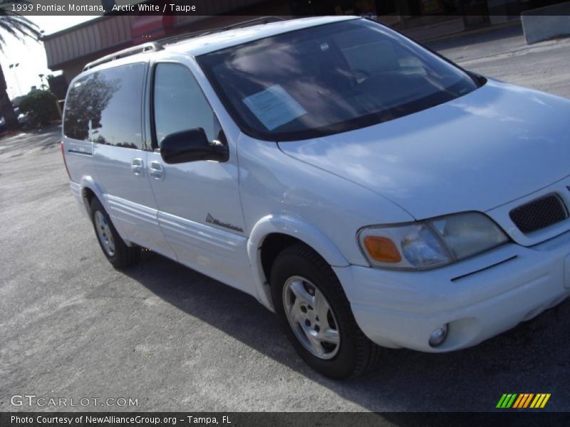 Arctic White / Taupe 1999 Pontiac Montana