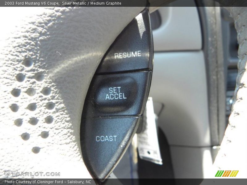 Silver Metallic / Medium Graphite 2003 Ford Mustang V6 Coupe