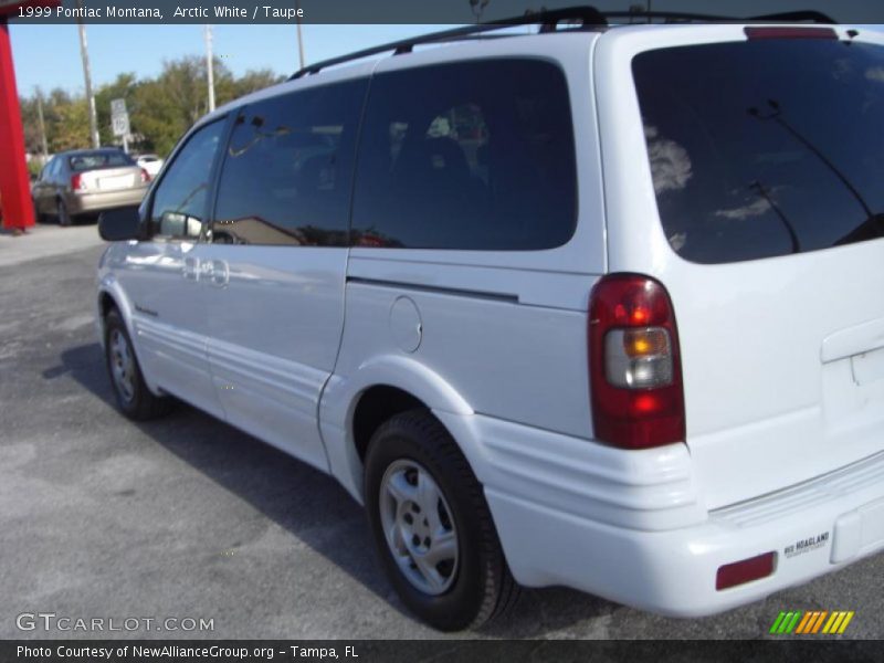 Arctic White / Taupe 1999 Pontiac Montana