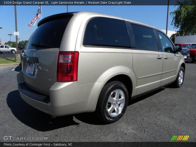 Light Sandstone Metallic / Medium Slate Gray/Light Shale 2009 Dodge Grand Caravan SE