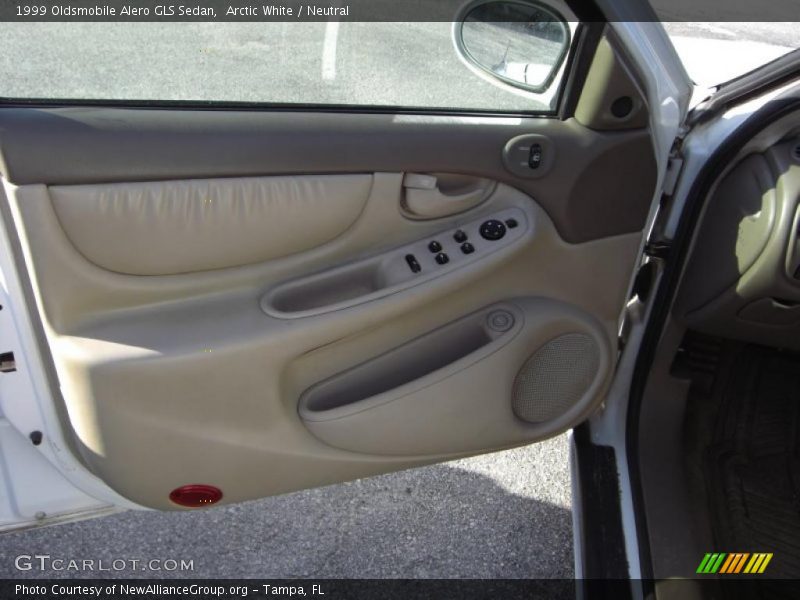 Arctic White / Neutral 1999 Oldsmobile Alero GLS Sedan