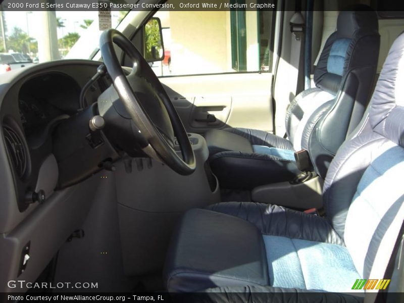Oxford White / Medium Graphite 2000 Ford E Series Cutaway E350 Passenger Conversion
